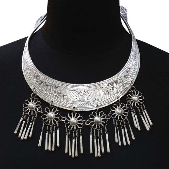 Vintage Jewelry - *SALE* Necklace Tribal Statement